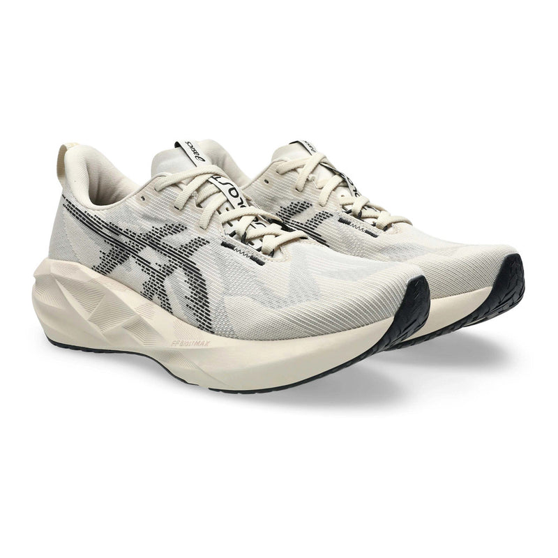 Men's Novablast 5 (250 - Oatmeal/Black)