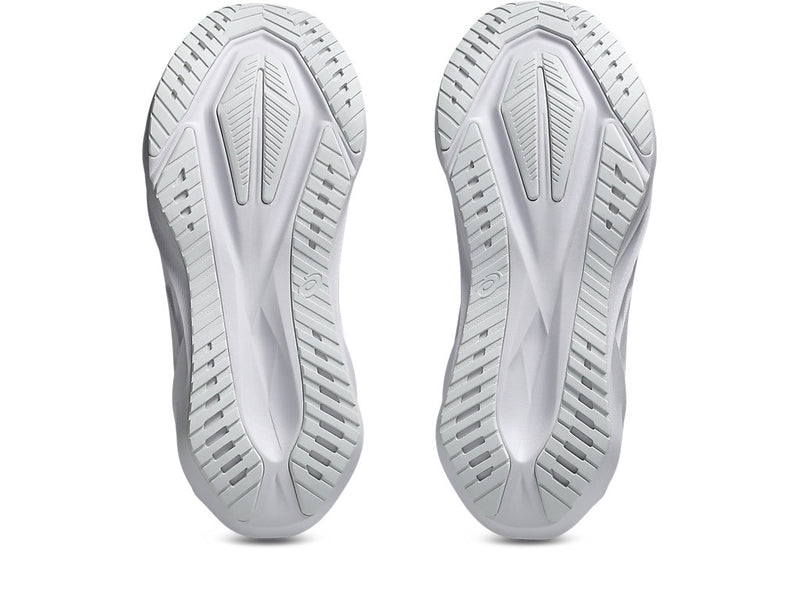 Men's Novablast 5 (100 - White/Piedmont Grey)