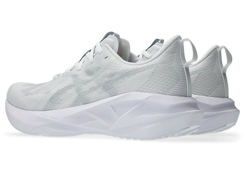 Men's Novablast 5 (100 - White/Piedmont Grey)