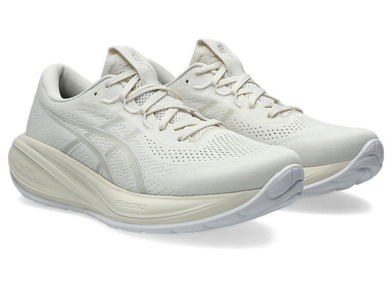 Men's Gel-Cumulus 28 (100 - Cream/Glacier Grey)