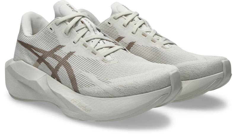 Men's Novablast 6 (250 - Soft Oat/Greige)