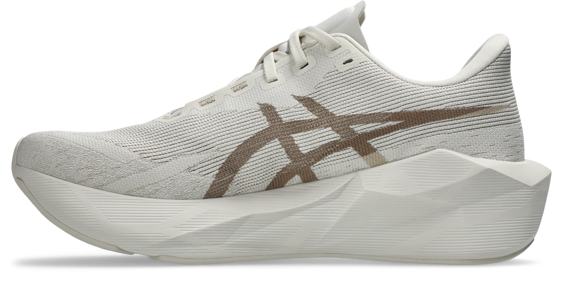 Men's Novablast 6 (250 - Soft Oat/Greige)