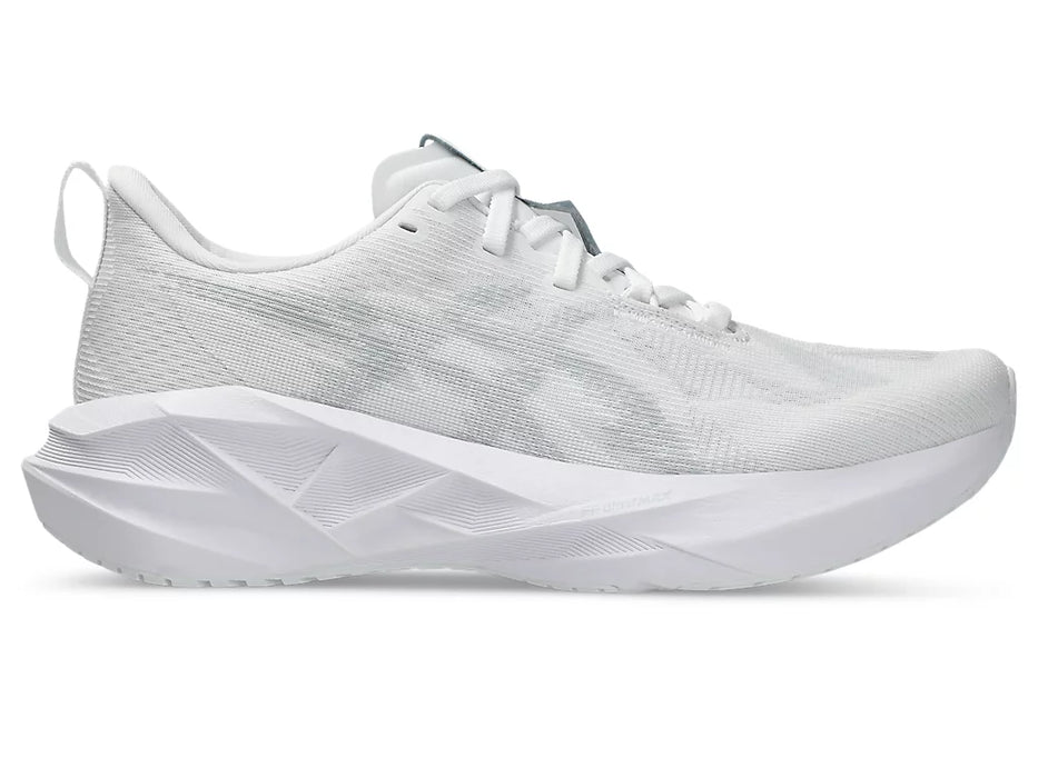 Women's Novablast 5 (100 - White/Piedmont Grey)