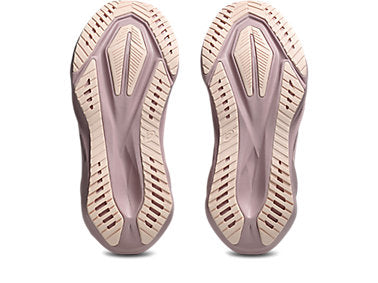 Women's Novablast 5 (702 - Pearl Pink/Morganite)