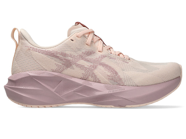 Women's Novablast 5 (702 - Pearl Pink/Morganite)