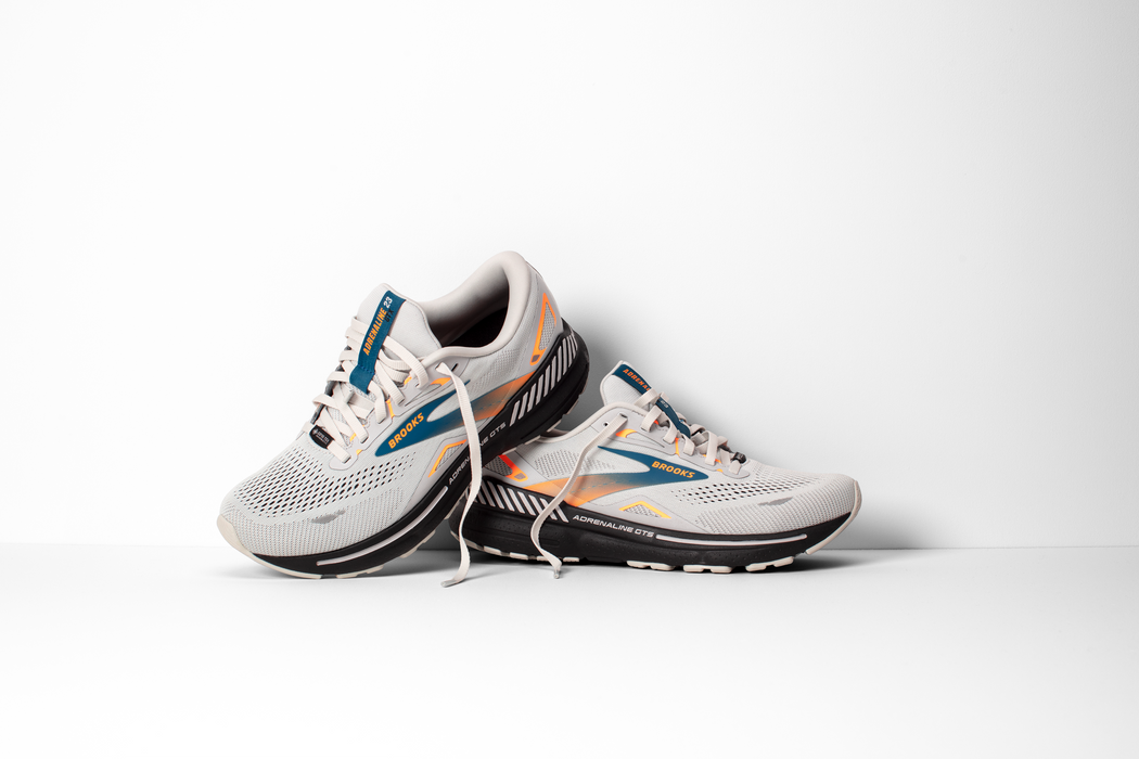 Men's Adrenaline 23 GTX (071 - Oyster Mushroom/Orange/Blue)