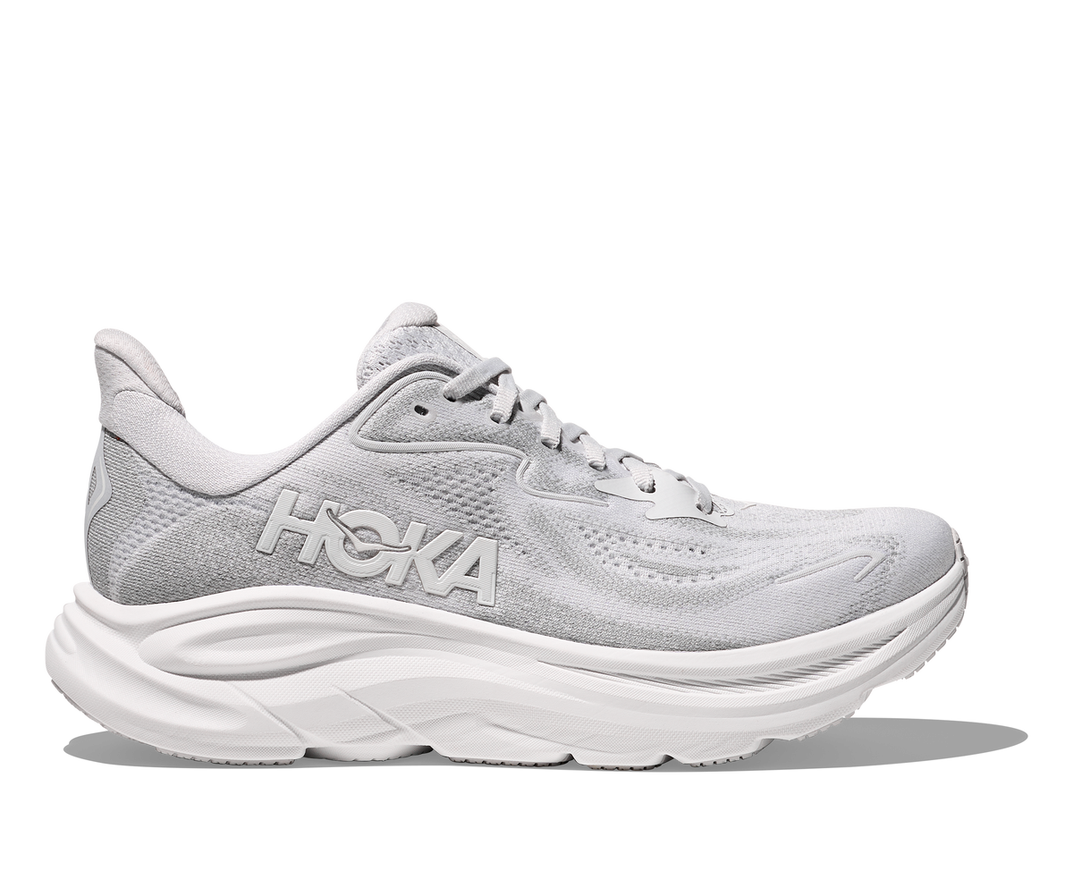 LYFT ホワイト グレー スニーカー Women's Clifton 10 (CRDS - Cosmic Grey/Stardust) — TC Running Co