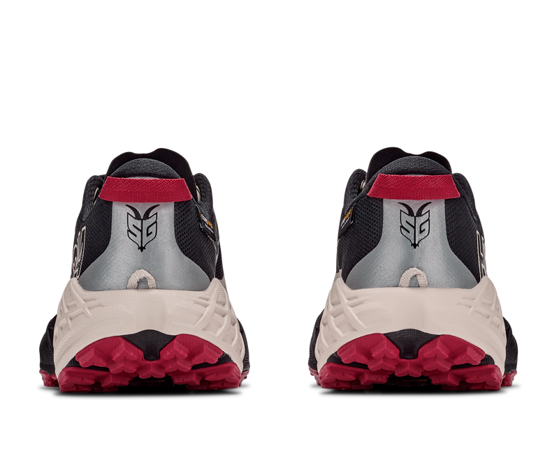 Men's Speedgoat 7 GTX (BKRV - Black/River Rock Grey)
