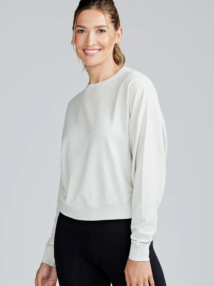 Women’s Studio Sweatshirt (496 - Winter Heather)