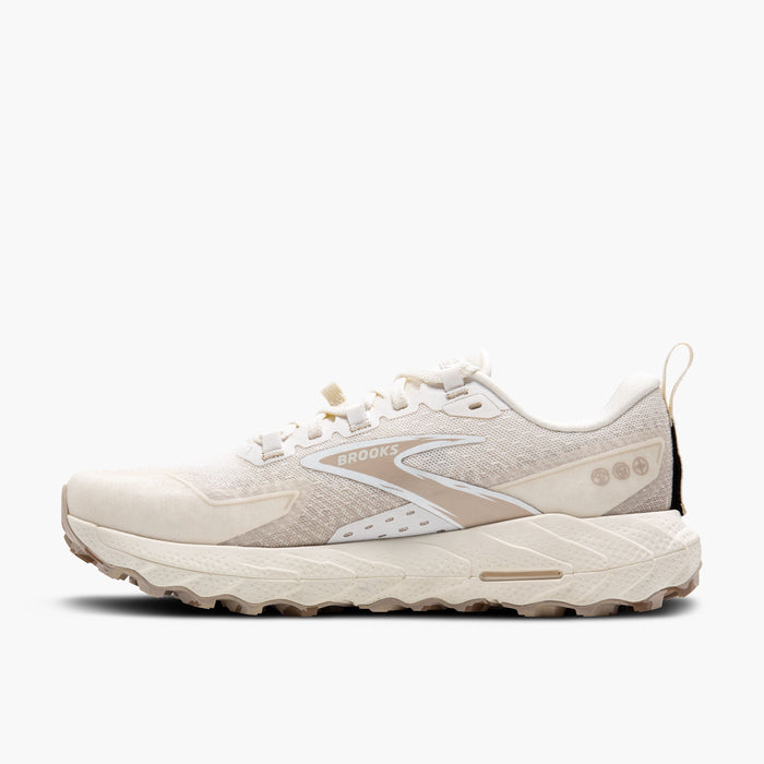 Women's Cascadia 18 (146 - Coconut/Chateau/White)