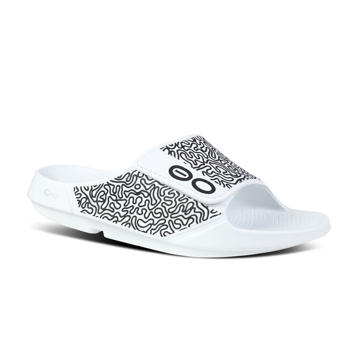 Unisex OOahh Sport Flex Limited Slide Sandal (White Labyrinth)