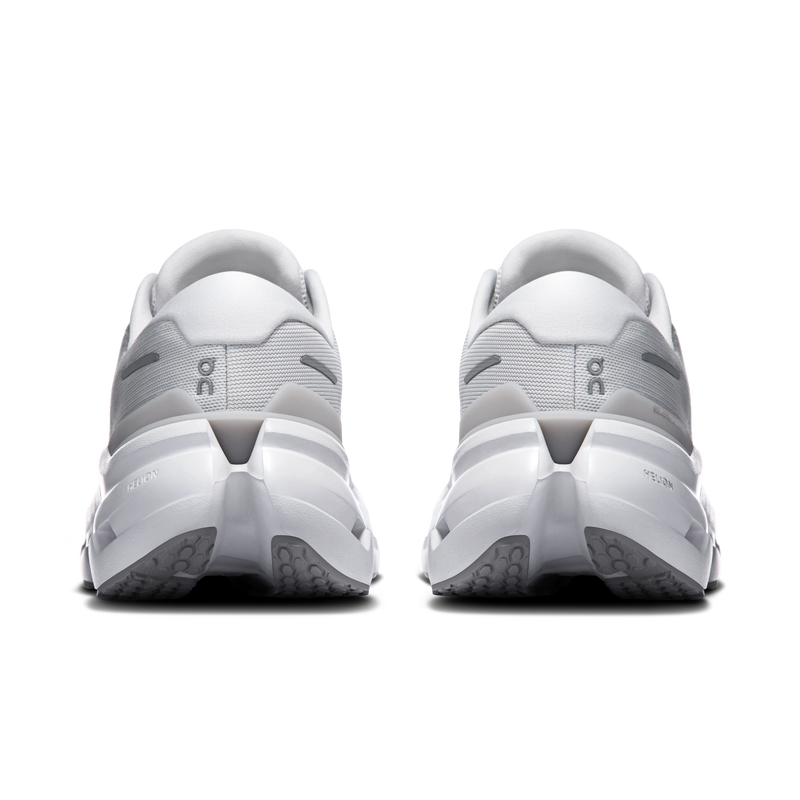 Women's Cloudrunner 3 (Frost/Glacier)