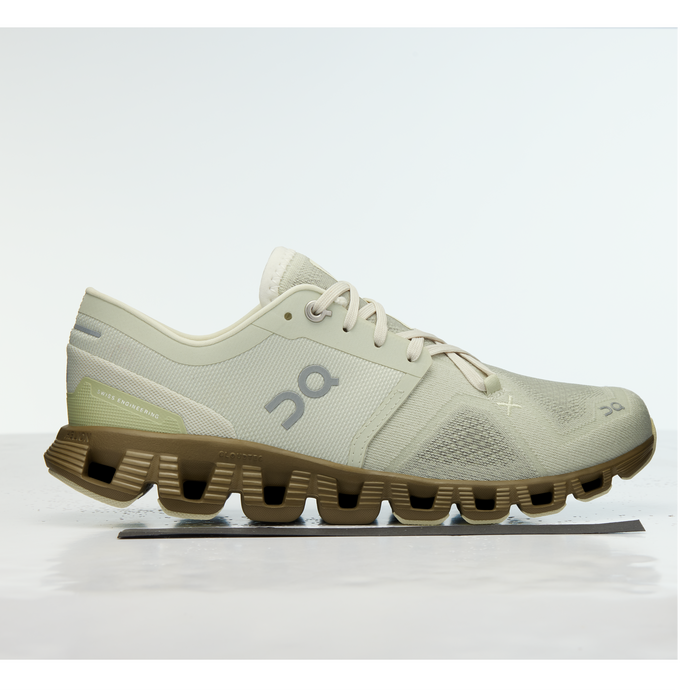 On Women s Cloud x 3 Aloe Hunter 8
