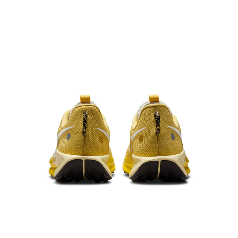 Men’s React Pegasus Trail 5 (700 - Saturn Gold/White-Lightening-Alabaster)