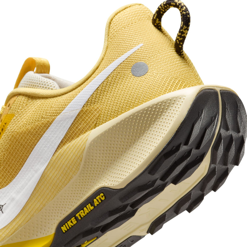 Men’s React Pegasus Trail 5 (700 - Saturn Gold/White-Lightening-Alabaster)