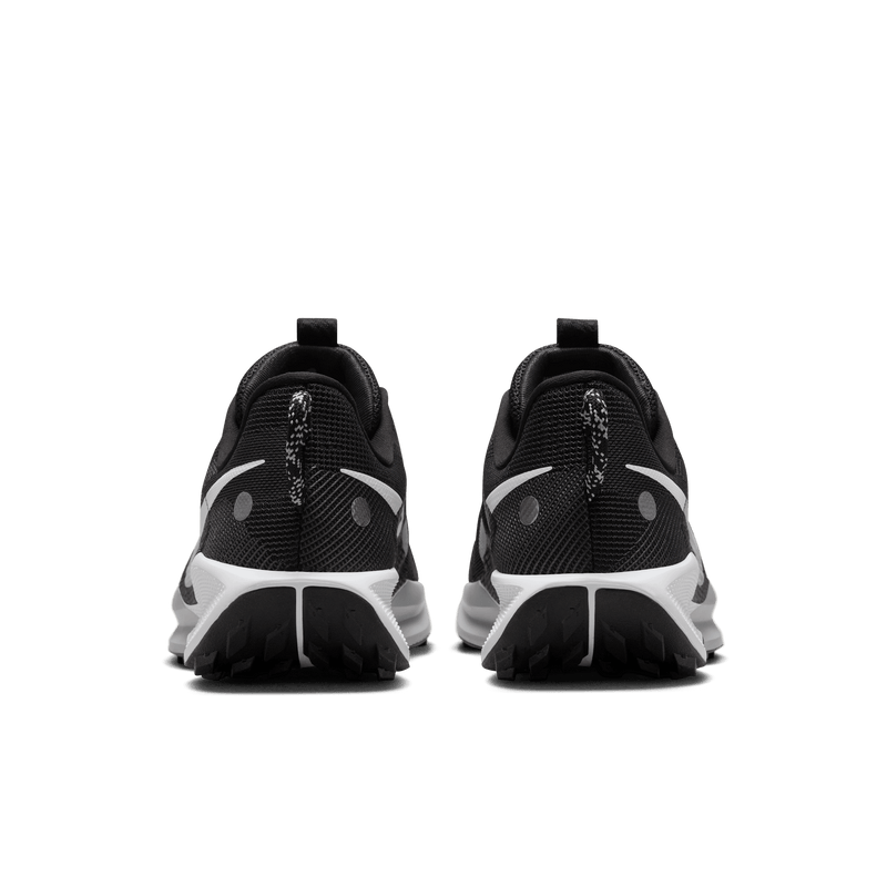 Women’s React Pegasus Trail 5 (001 - Black/White-Anthracite-Wolf Grey)