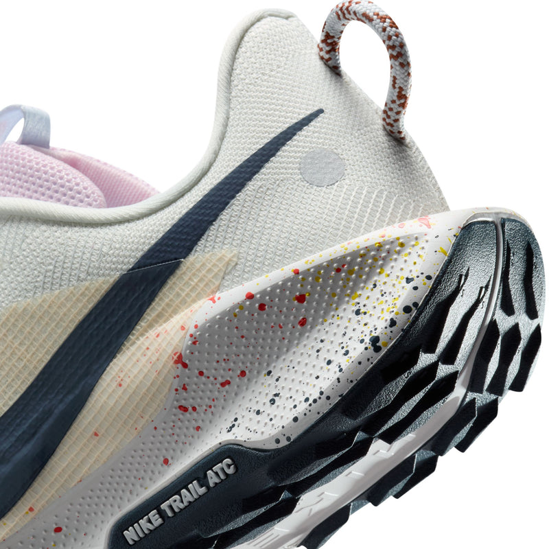 Women’s React Pegasus Trail 5 (102 - Summit White/Armory Navy-Football Grey)