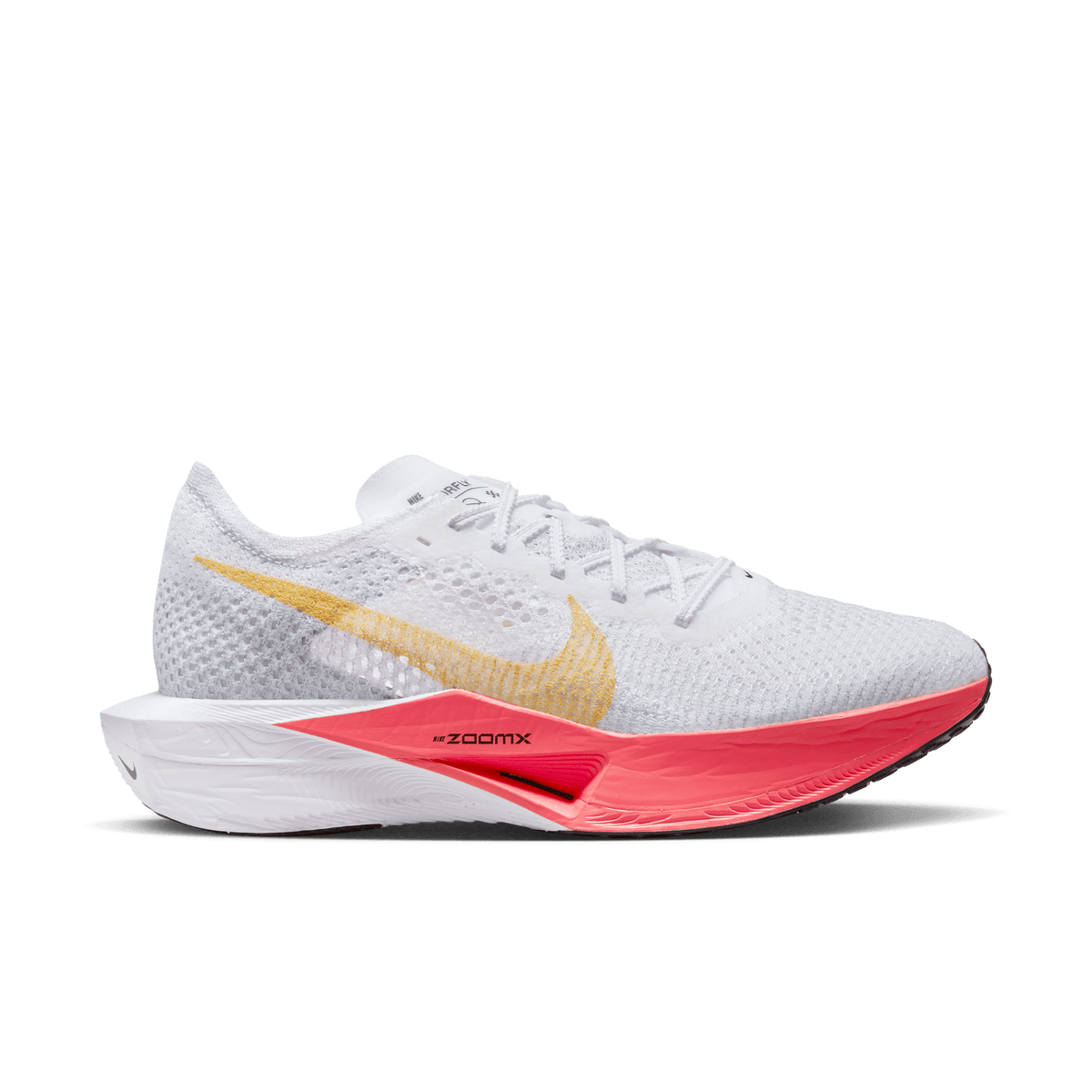 Coral nike running shoes hotsell