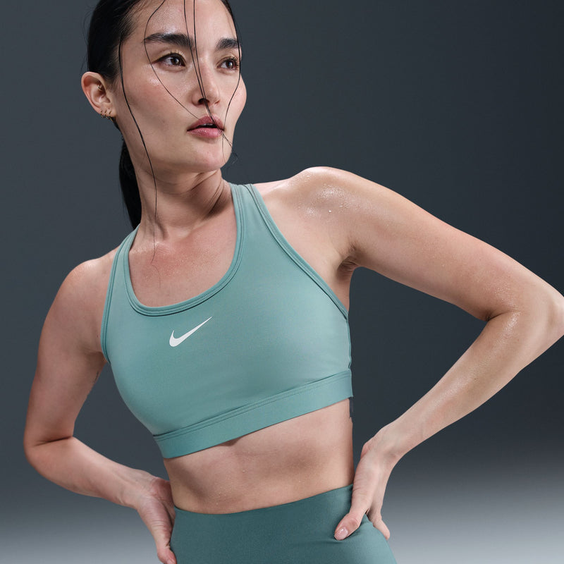 Women’s Swoosh Medium Support Sports Bra (017 - Cannon/White)