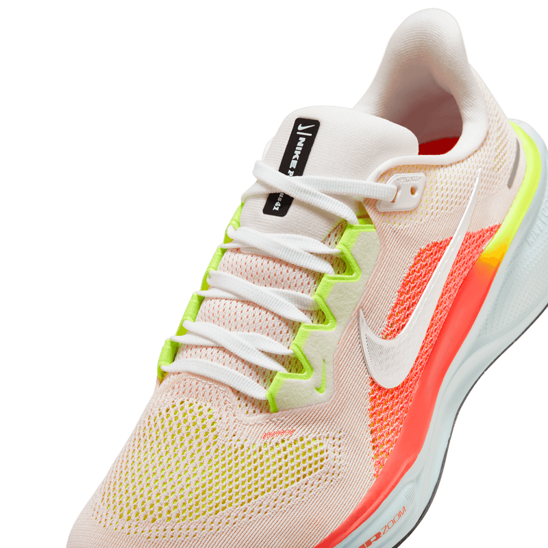 Women's Pegasus 41 WIDE (100 - Summit White/Chrome-Bright Crimson)