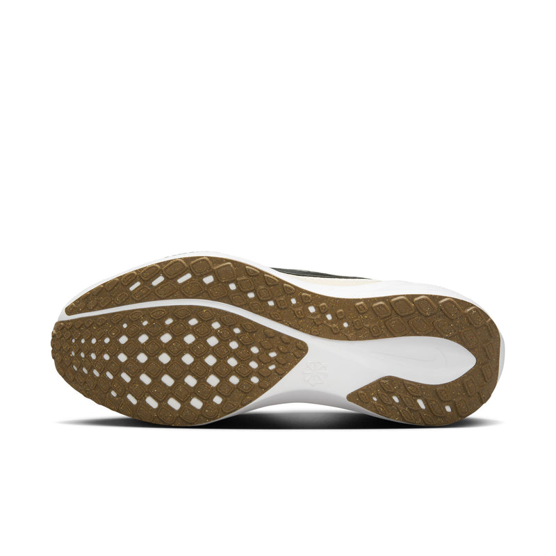 Women's Pegasus 41 (108 - Sail/Black-Phantom-White)