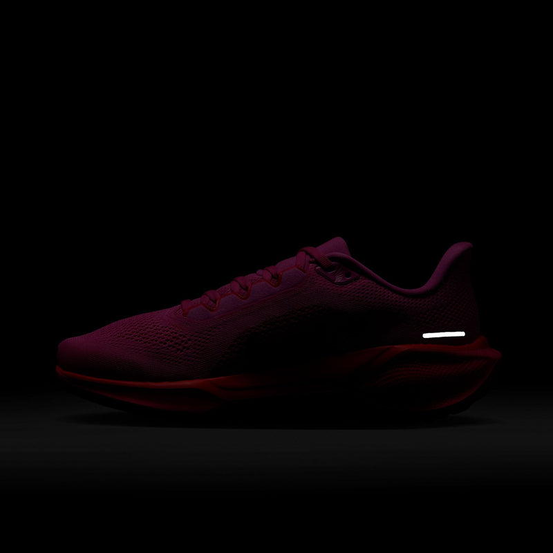 Women's Pegasus 41 (605 - Playful Pink/Off Noir-Hyper Pink)