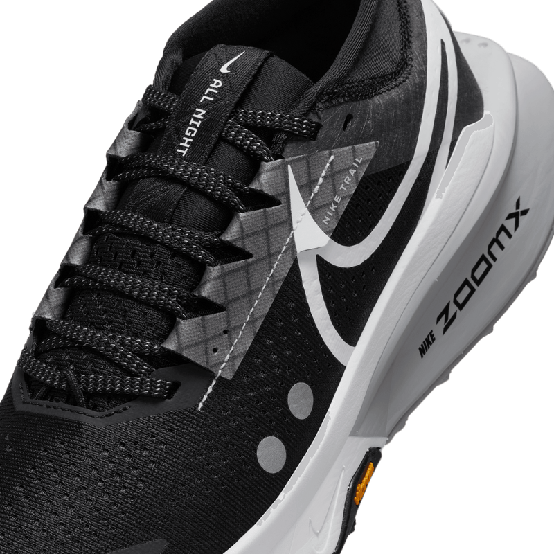 Women’s Zegama Trail 2 (001 - Black/White-Wolf Grey-Anthracite)