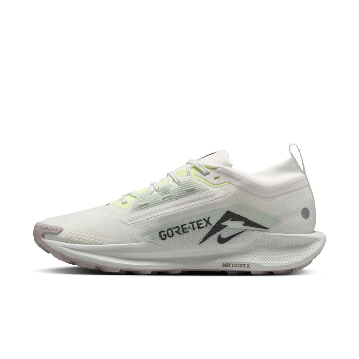 Men’s React Pegasus Trail 5 GORE-TEX (102 - Summit White/Sequoia-Light Silver)