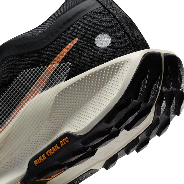 Women’s React Pegasus Trail 5 GORE-TEX (005 - Off Noir/Pale Ivory-Black-Monarch)