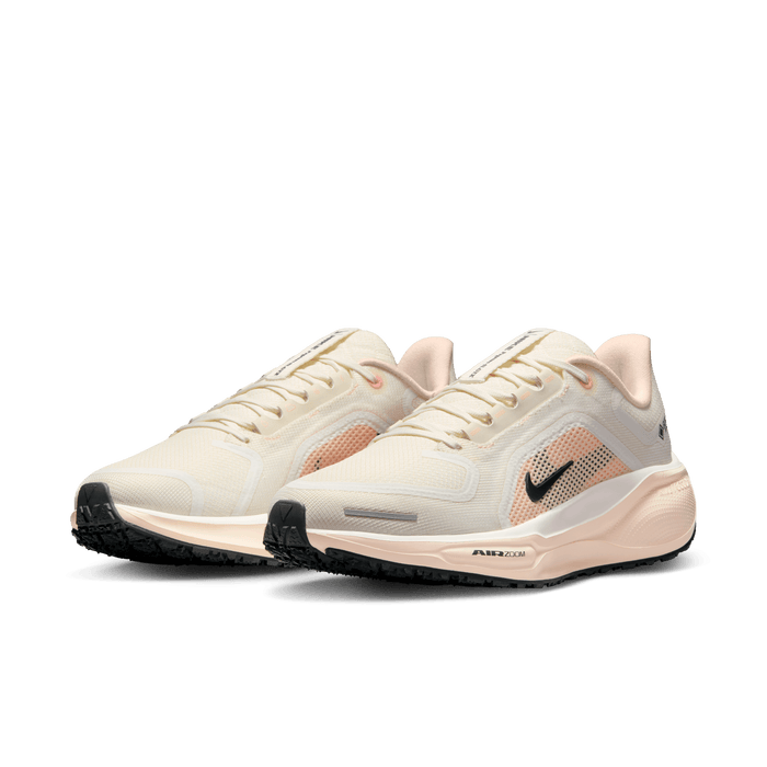 Women's Air Zoom Pegasus 41 GORE-TEX (100 - Sail/Anthracite-Guava Ice-Crimson Tint)