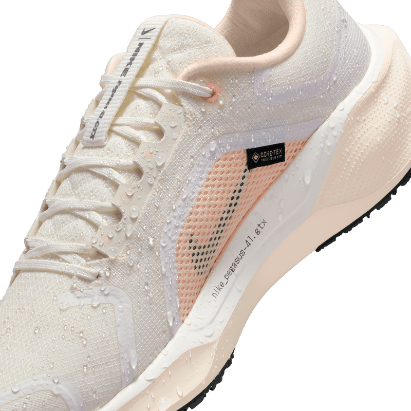 Women's Pegasus 41 GORE-TEX (100 - Sail/Anthracite-Guava Ice-Crimson Tint)