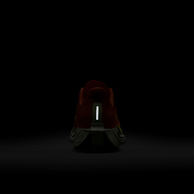 Men’s Pegasus Plus (800 - Safety Orange/Barely Volt-Total Orange)