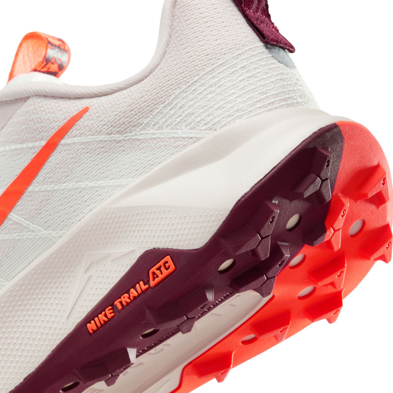 Women’s Wildhorse 10 (102 - Sail/Hyper Crimson-Silt Red)