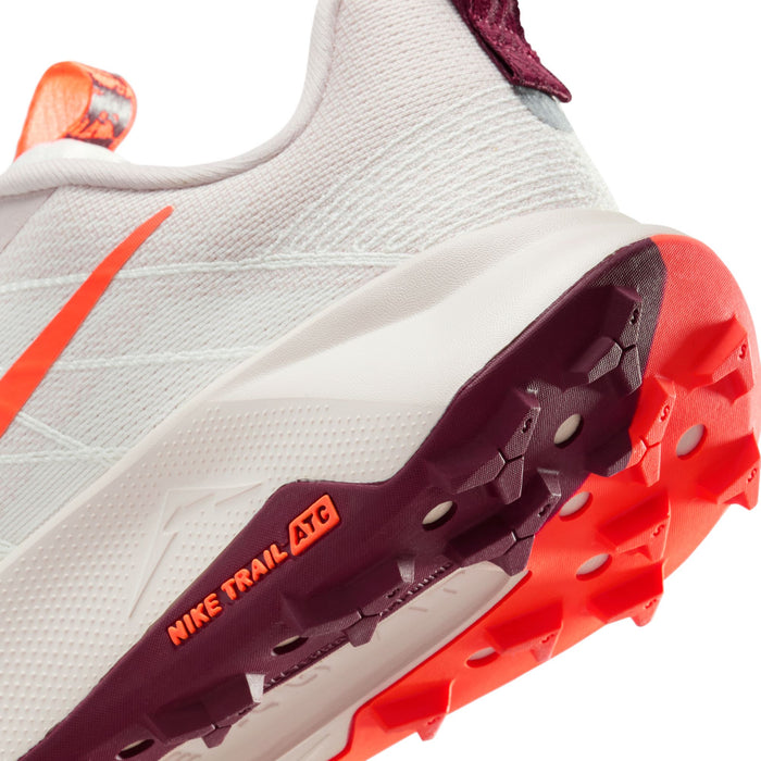 Women’s Wildhorse 10 (102 - Sail/Hyper Crimson-Silt Red)