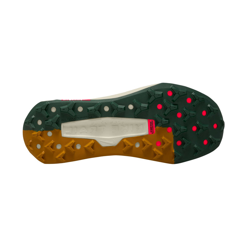 Men’s Wildhorse 10 (005 - Black/Desert Ochre-Fir-Bright Crimson)