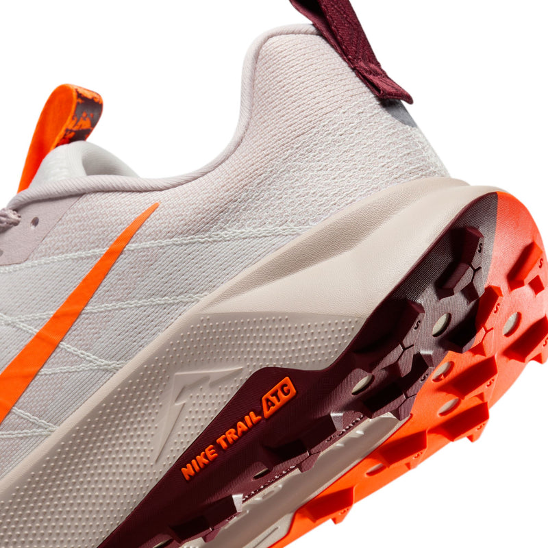 Men’s Wildhorse 10 (102 - Sail/Hyper Crimson-Silt Red)