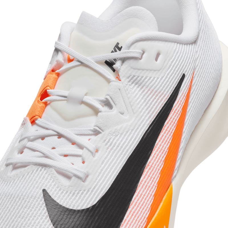Unisex Rival Fly 4 (101 - White/Black-Total Orange-Pale Ivory)
