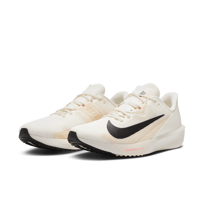 Unisex Rival Fly 4 (104 - Sail/Black-Pale Ivory-Guava Ice)