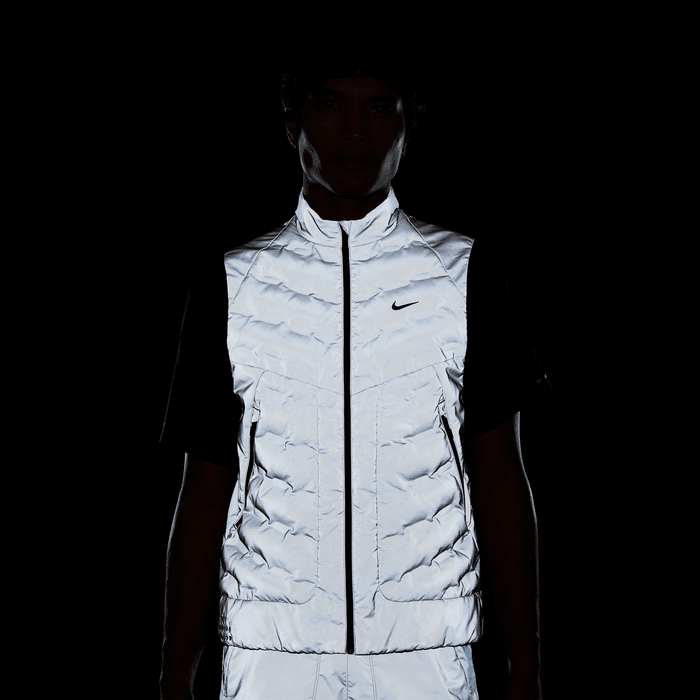 Men's Therma-FIT Nike Running Division ADV Running Vest (035 - Reflective Silver/Reflective Black)