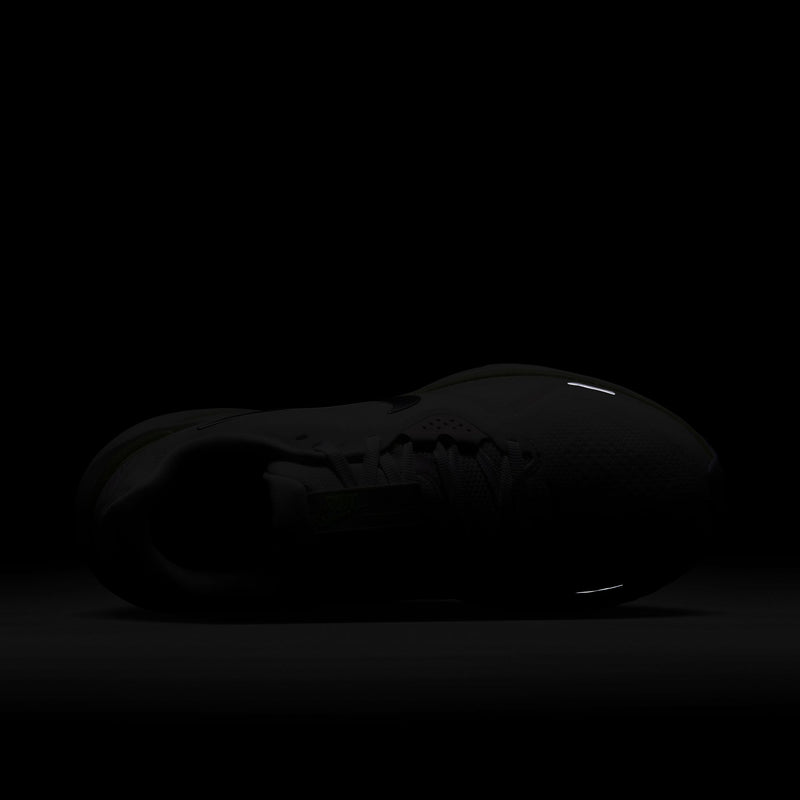 Women’s Structure 26 (103 - Summit White/Chrome-Barely Volt-Sail)