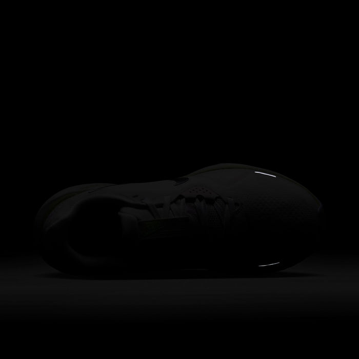 Women’s Structure 26 (103 - Summit White/Chrome-Barely Volt-Sail)