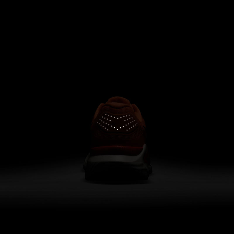 Men’s Structure 26 (800 - Total Orange/Black-Total Crimson-Chalk)