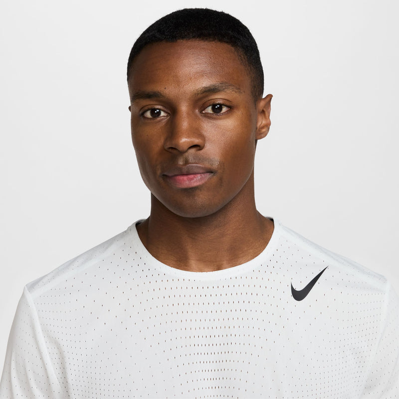 Men's AeroSwift Dri-FIT ADV Short-Sleeve Running Top (121 - Summit White/Black)