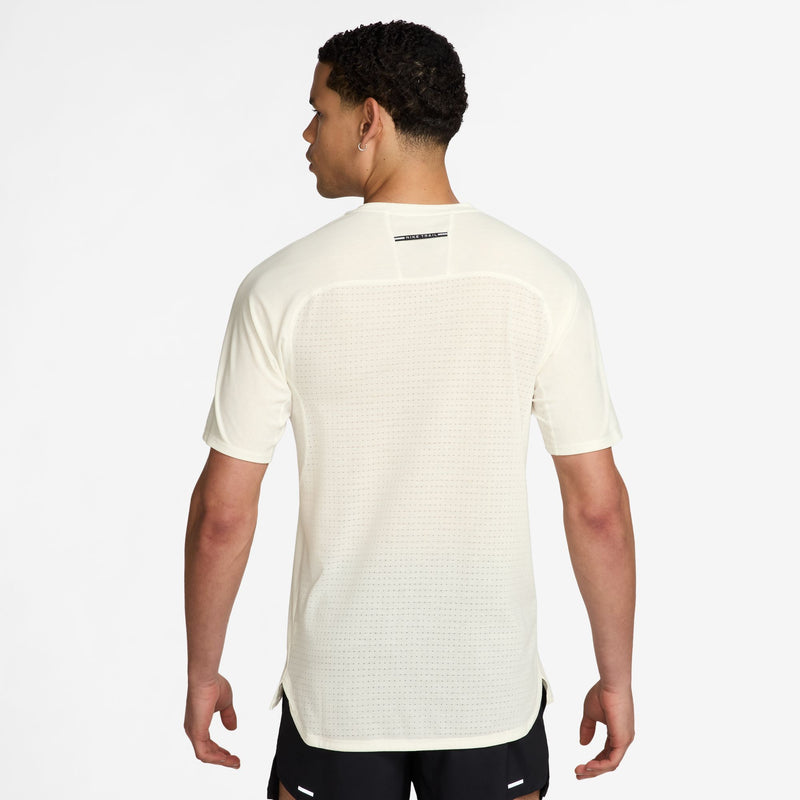 Men's Solar Chase Dri-FIT ADV Short-Sleeve Running Top (133 - Solar Chase)