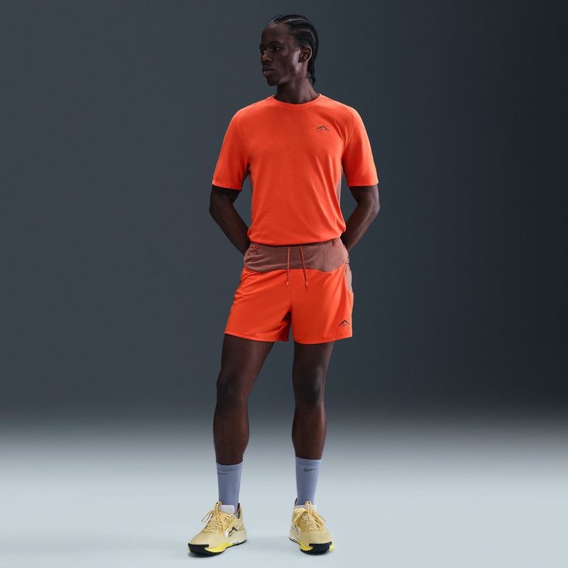 Men's Solar Chase Dri-FIT ADV Short-Sleeve Running Top (633 - Picante Red/Black)