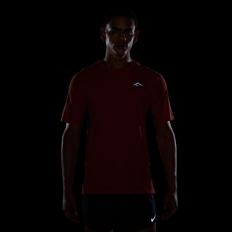 Men's Solar Chase Dri-FIT ADV Short-Sleeve Running Top (633 - Picante Red/Black)