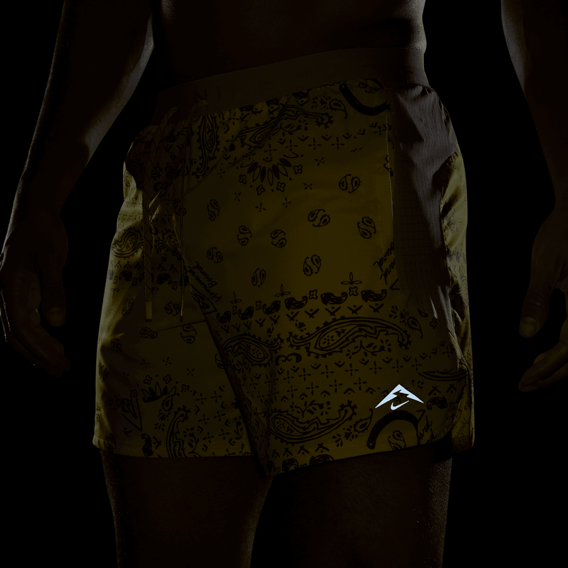 Men's Trail Dri-FIT 6" Brief-Lined Running Shorts (718 - Lightening/Desert Khaki/Black)