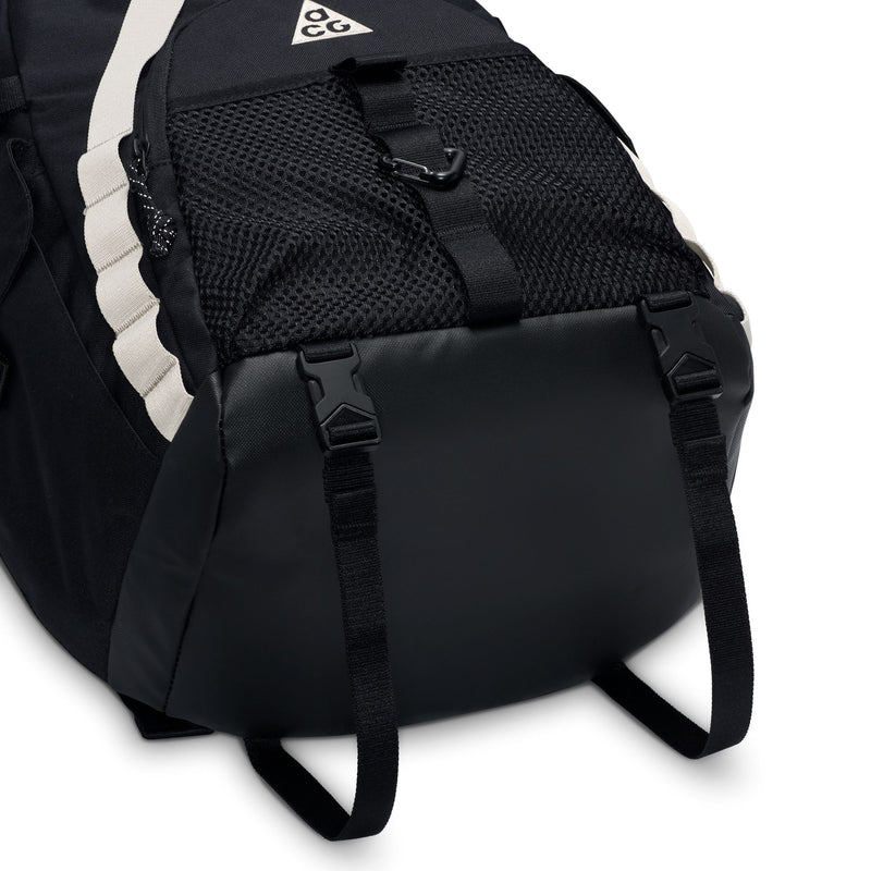 Nike ACG "DAYMAX" Backpack (25L) (010 - Black/College Grey/College Grey)