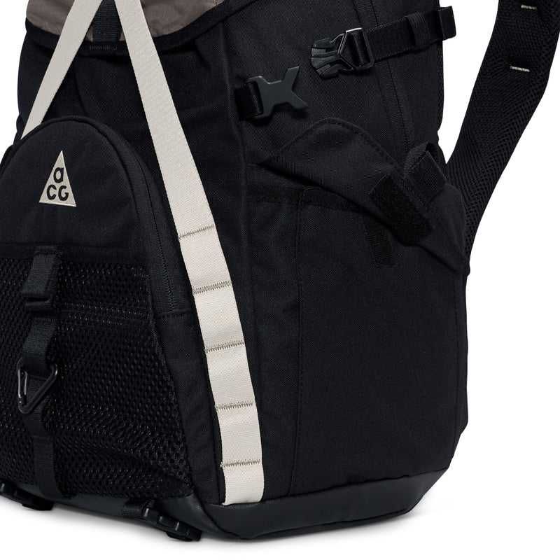 Nike ACG "DAYMAX" Backpack (25L) (010 - Black/College Grey/College Grey)