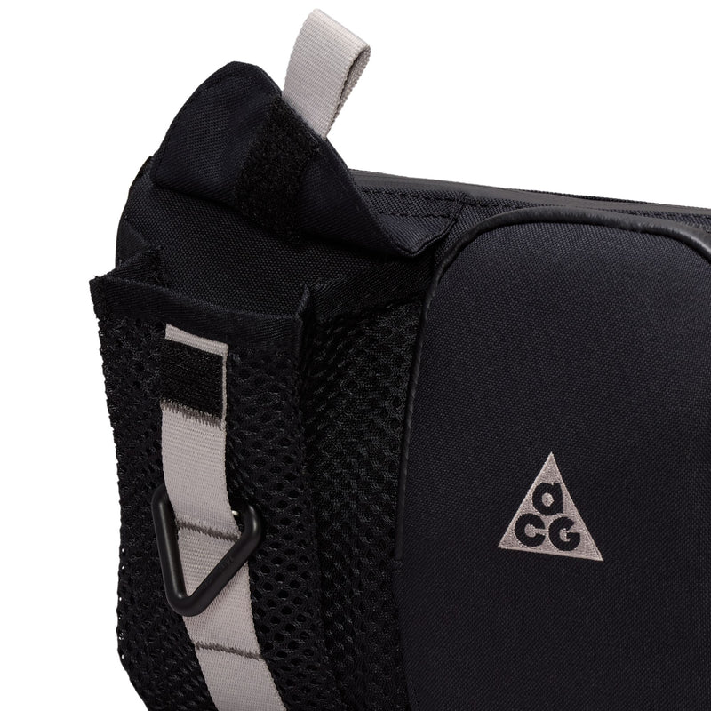 Nike ACG "DAYMAX" Crossbody Bag (3L) (010 - Black/College Grey/College Grey)